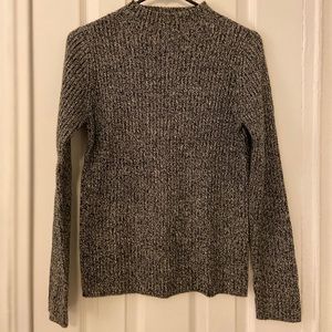 Uniqlo mock neck sweater (heather grey)